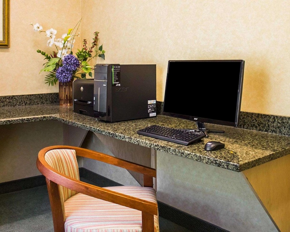 Comfort Inn Guilford near I-95 Main image